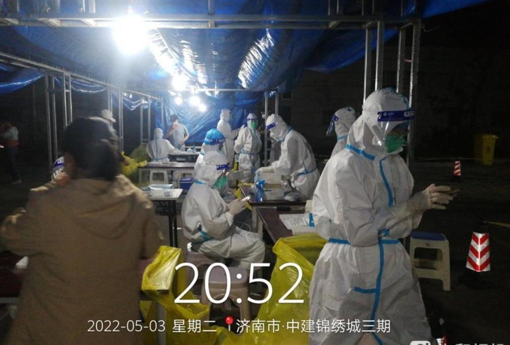 產(chǎn)發(fā)戰(zhàn)疫 |“金鐘大白”同心同行，筑牢社區(qū)疫情防控安全